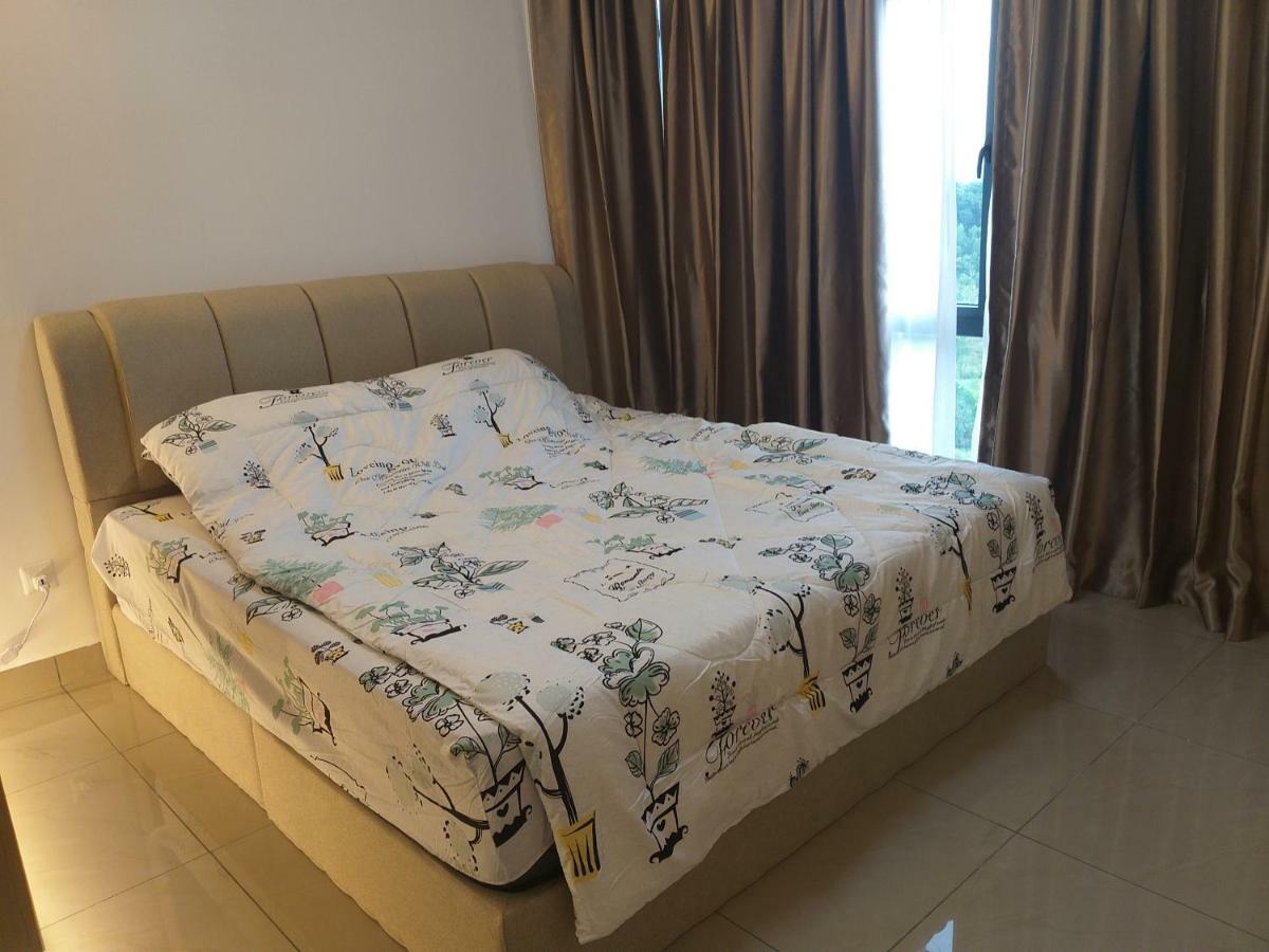 ג'והור בהרו Kempas Indah @ The Secret Garden Homestay מראה חיצוני תמונה