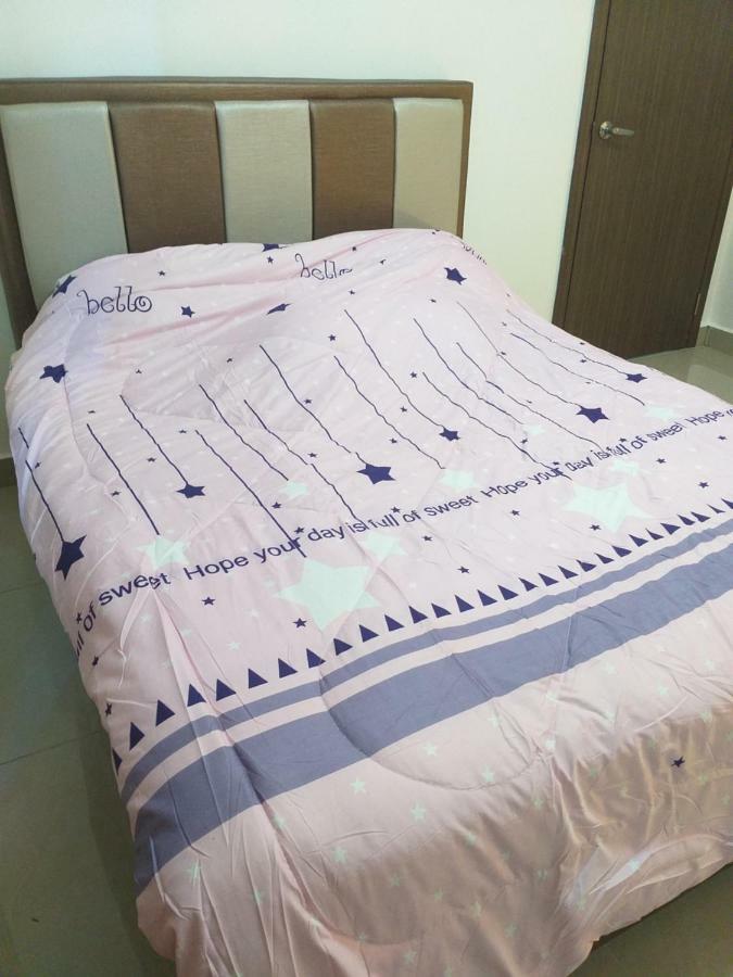 ג'והור בהרו Kempas Indah @ The Secret Garden Homestay מראה חיצוני תמונה